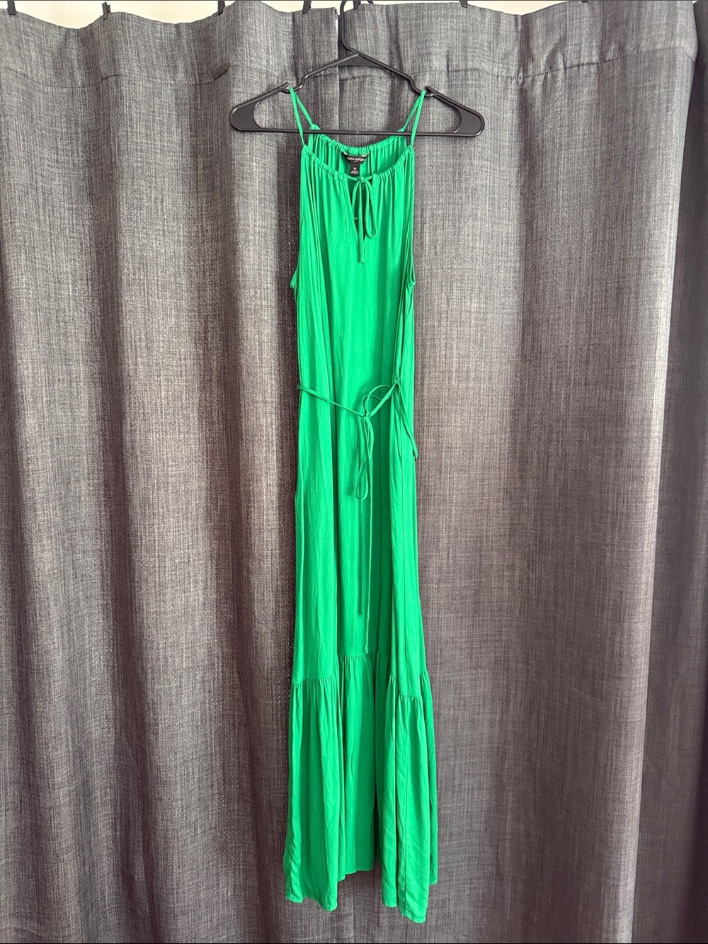 Banana Republic Emerald Green Sleeveless Maxi Dress with Tie